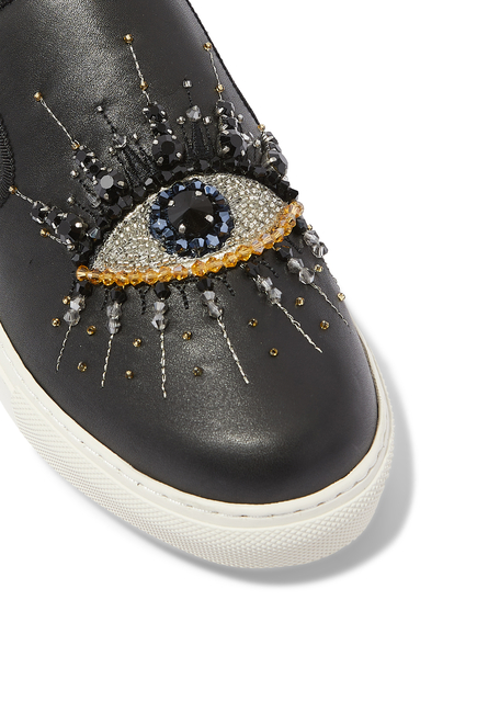 حذاء سنيكرز ليا بتصميم عين